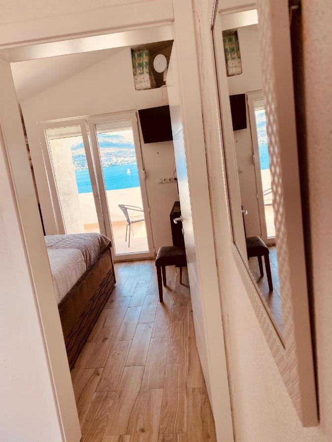 Apartment Elena Donji Okrug  Buitenkant foto